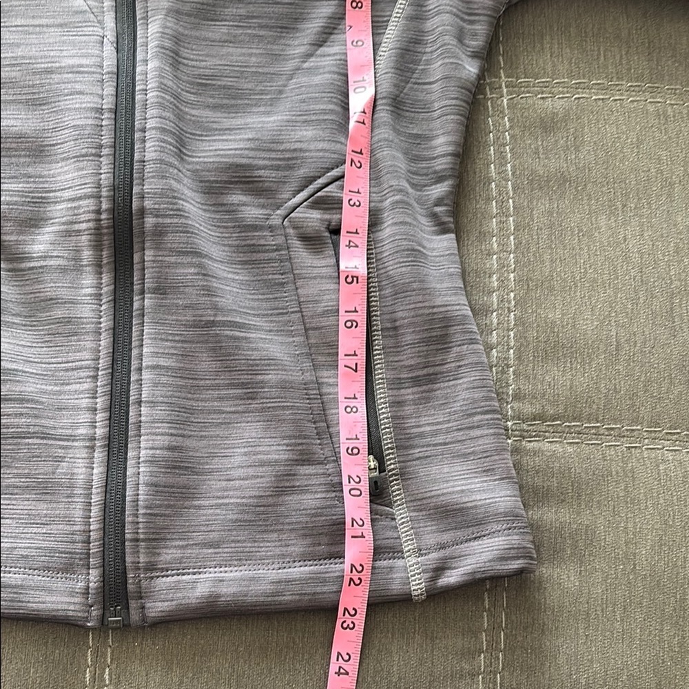 NORTH AND SPORT Women's Gray Jacket. S - Picture 8 of 10